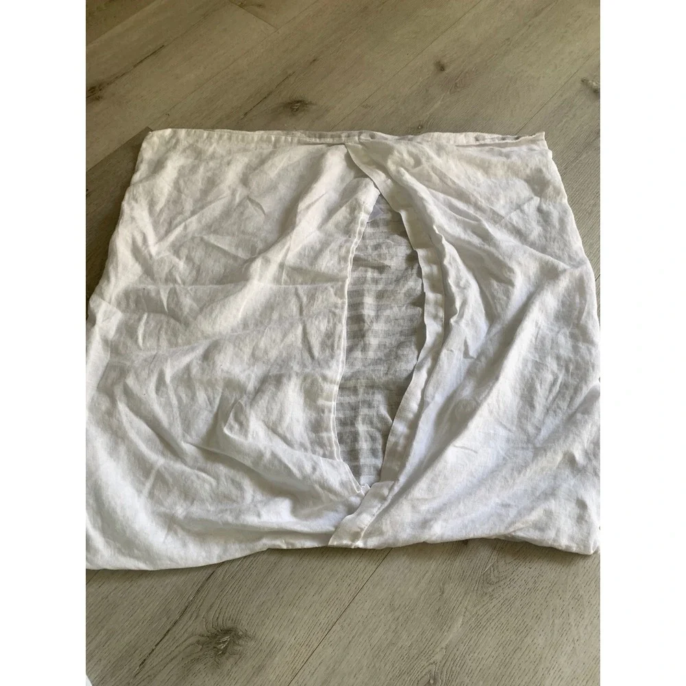 2 West Elm 100% Linen‎ Euro Sham 26x26 Grey White Ikat Stripe Envelope Closure